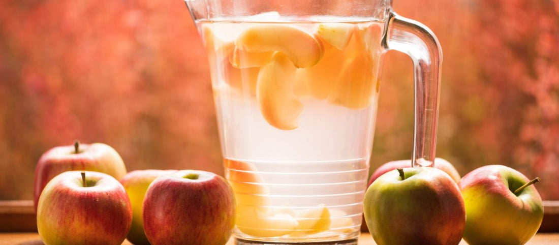 How to prepare apple and cinnamon water?